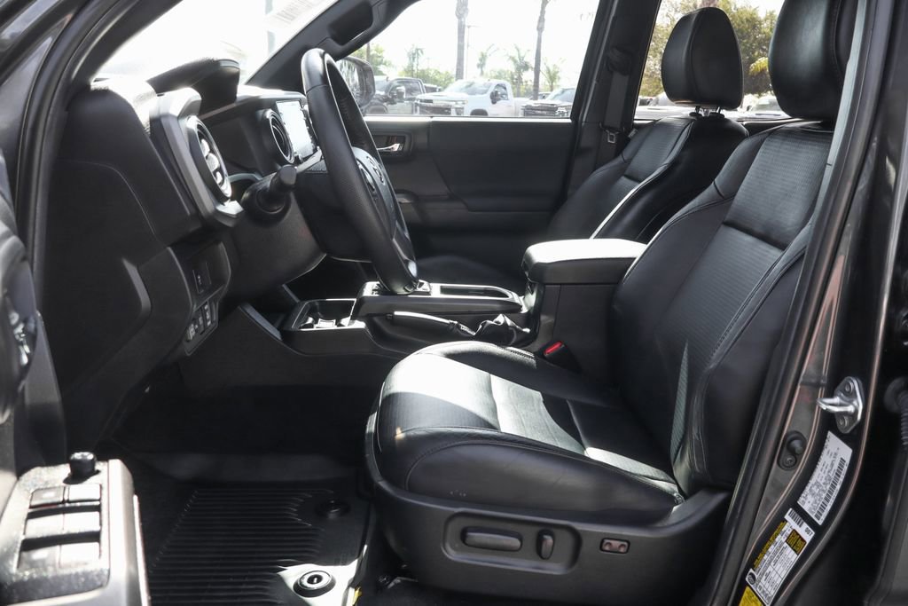 Used 2023 Toyota Tacoma TRD Off-Road w/ TRD Premium Off Road Package AWD/4WD image 20