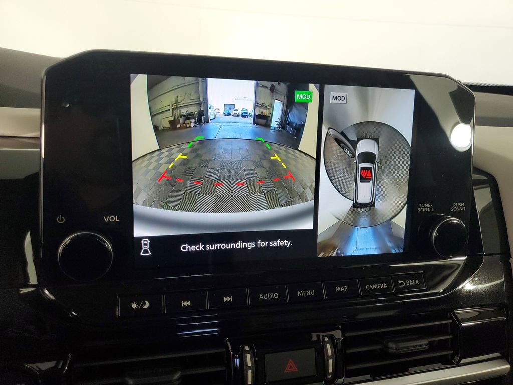 New 2025 Nissan Pathfinder SL image 23