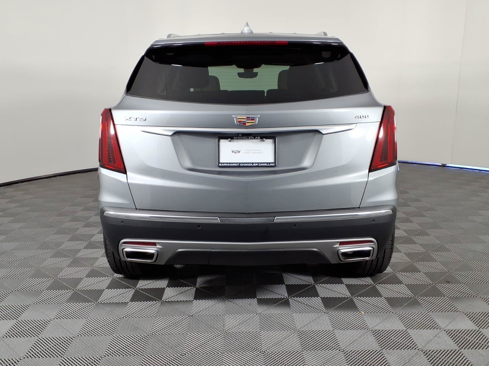 Certified 2024 Cadillac XT5 Premium Luxury w/ Technology Package FWD image 4