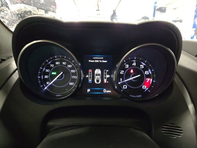 Used 2015 Jaguar F-TYPE Coupe image 13