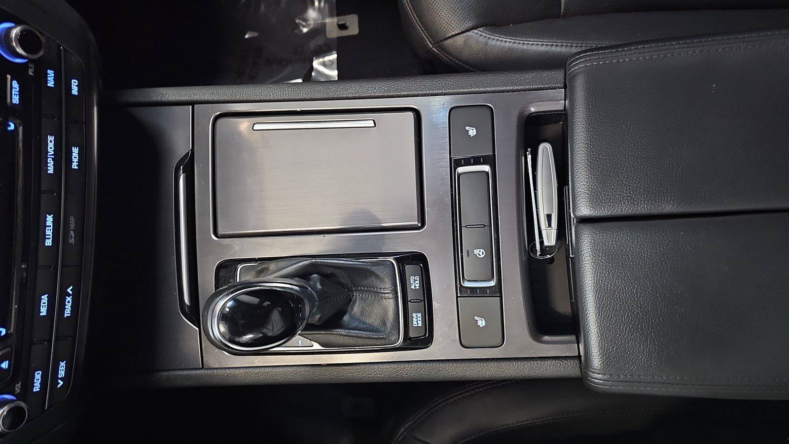 Used 2017 Genesis G80 3.8 AWD/4WD image 19