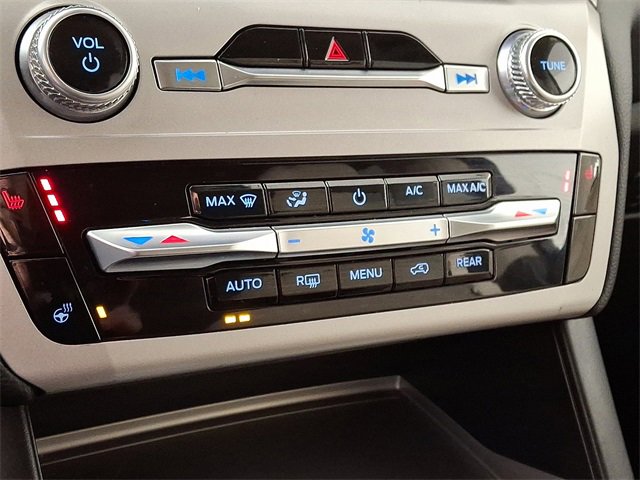 Used 2023 Ford Explorer XLT w/ Equipment Group 202A image 18