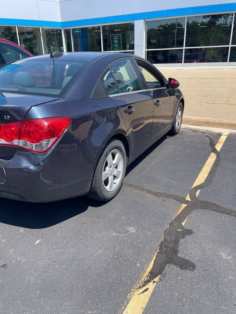 Used 2016 Chevrolet Cruze LT FWD image 3