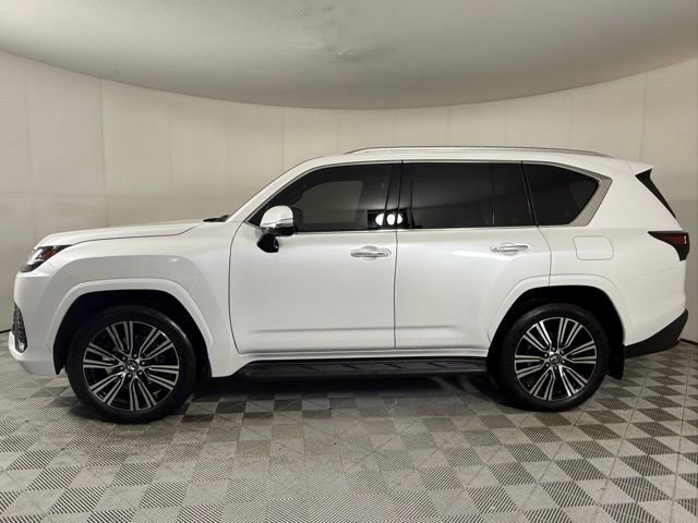 New 2025 Lexus LX 600 4WD w/ Luxury Package image 3