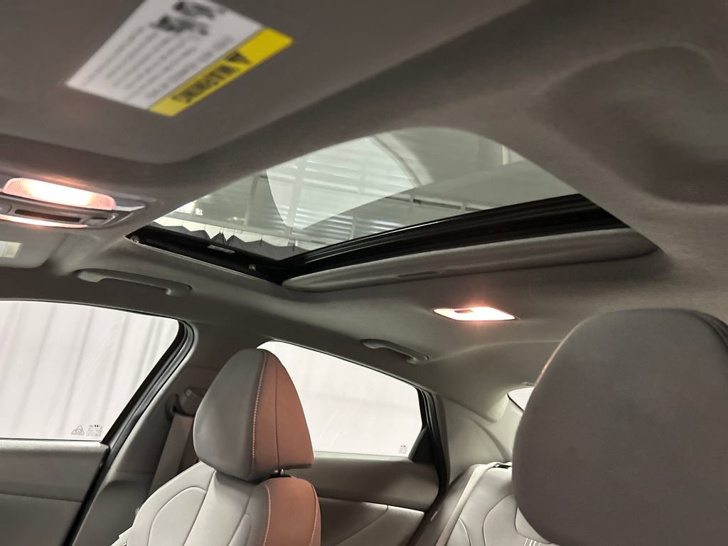 Used 2024 Hyundai Elantra SEL w/ Convenience Package image 21