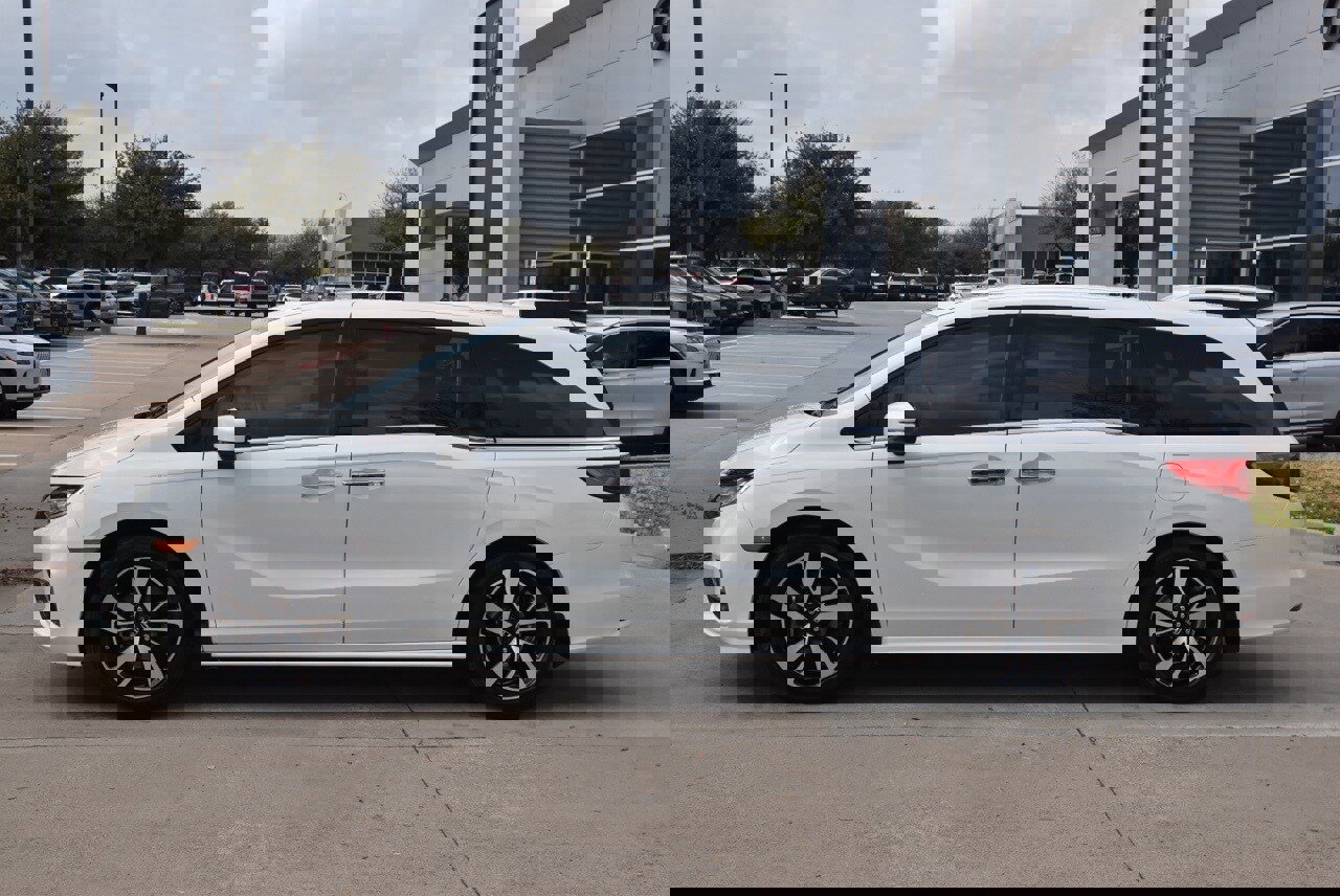 Used 2018 Honda Odyssey Elite image 12