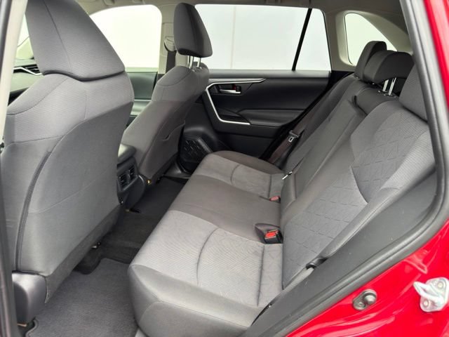 Used 2019 Toyota RAV4 XLE AWD/4WD image 22