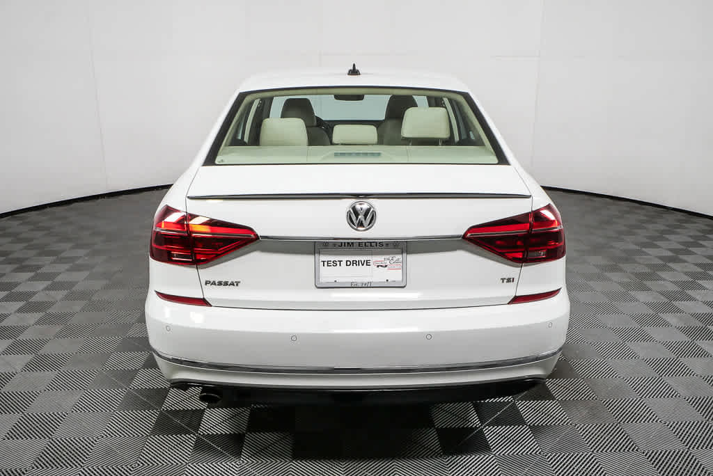 Used 2019 Volkswagen Passat 2.0T SE R-Line FWD image 23