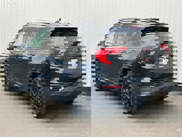 Used 2021 GMC Terrain SLE w/ Elevation Edition image 4