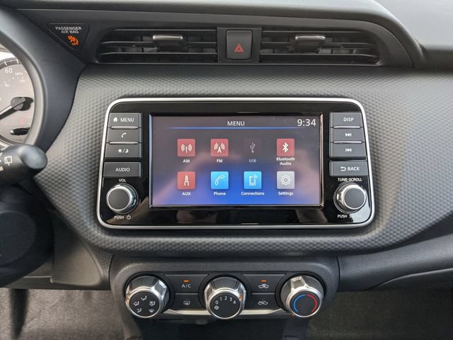 Certified 2025 Nissan Kicks Play S FWD image 30