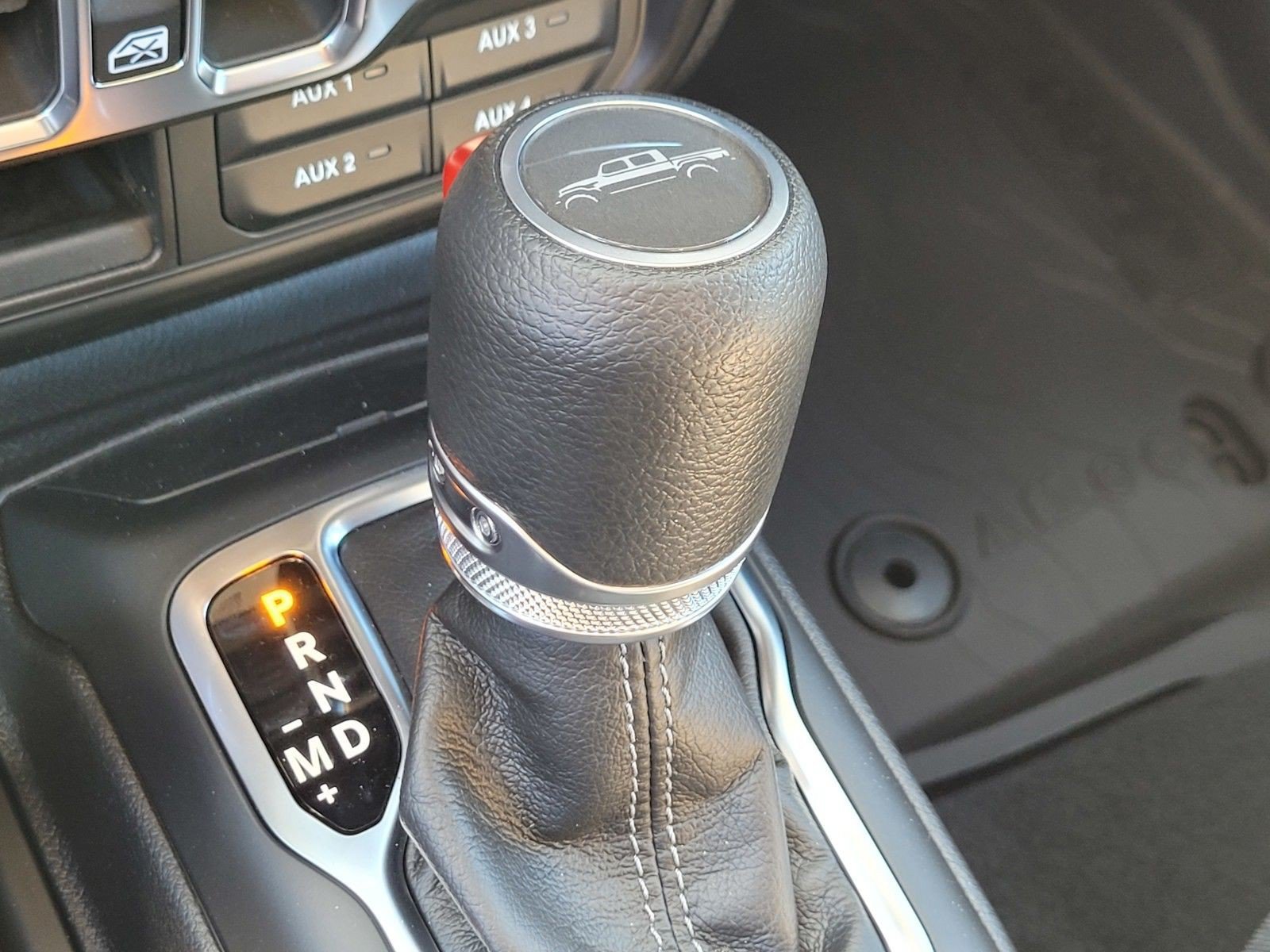 New 2026 Jeep Gladiator Sport AWD/4WD image 18