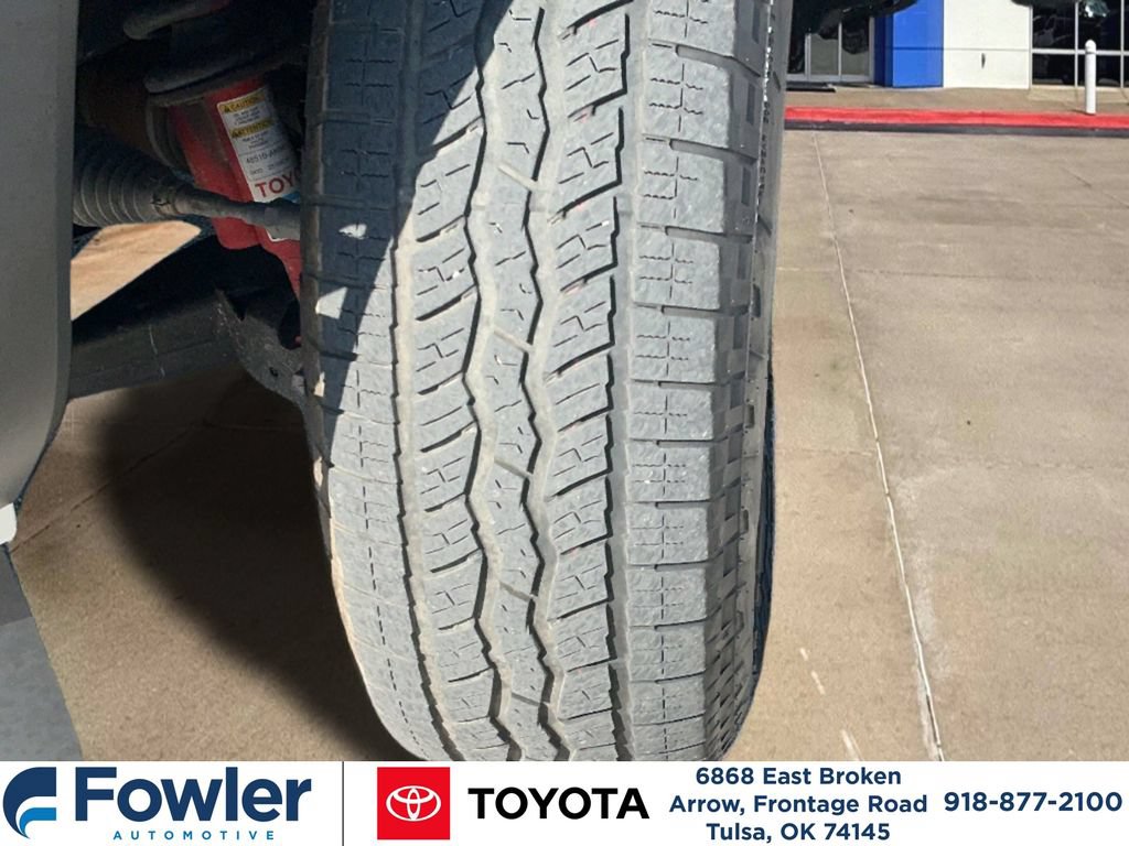 Certified 2025 Toyota Tacoma TRD Off-Road w/ TRD Off Road Upgrade Package AWD/4WD image 32