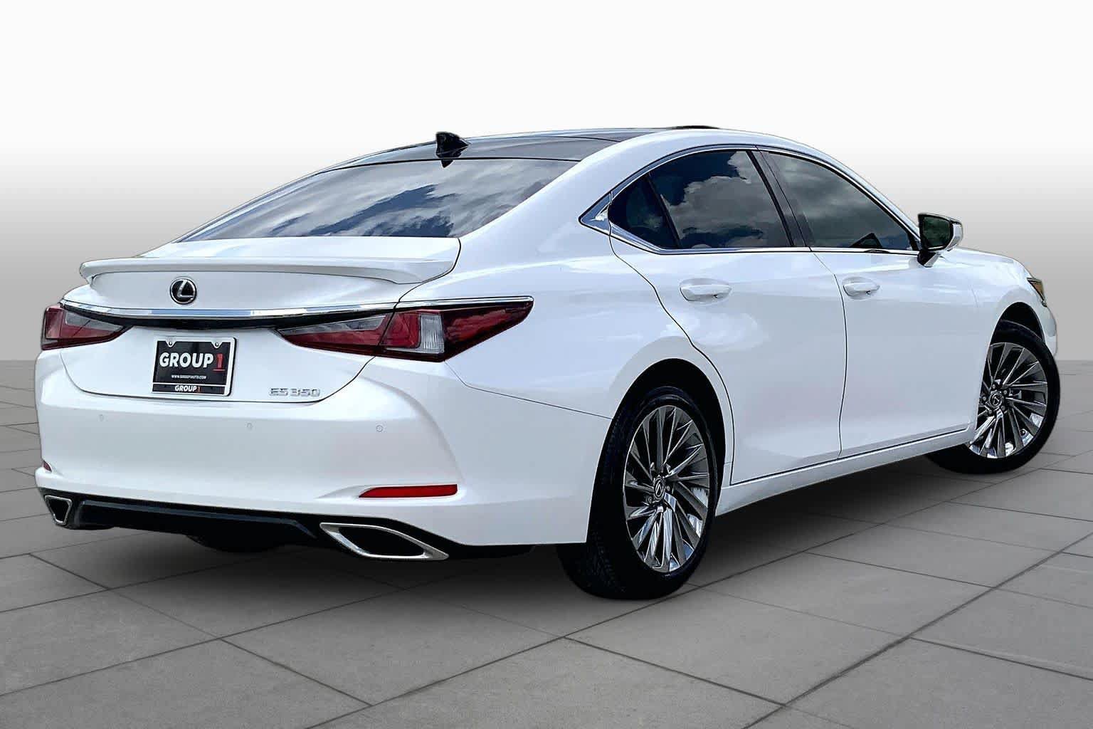 Used 2025 Lexus ES 350 Ultra Luxury FWD image 13