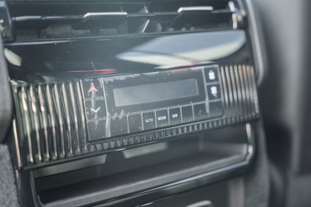 New 2026 Jeep Grand Wagoneer 4WD image 39