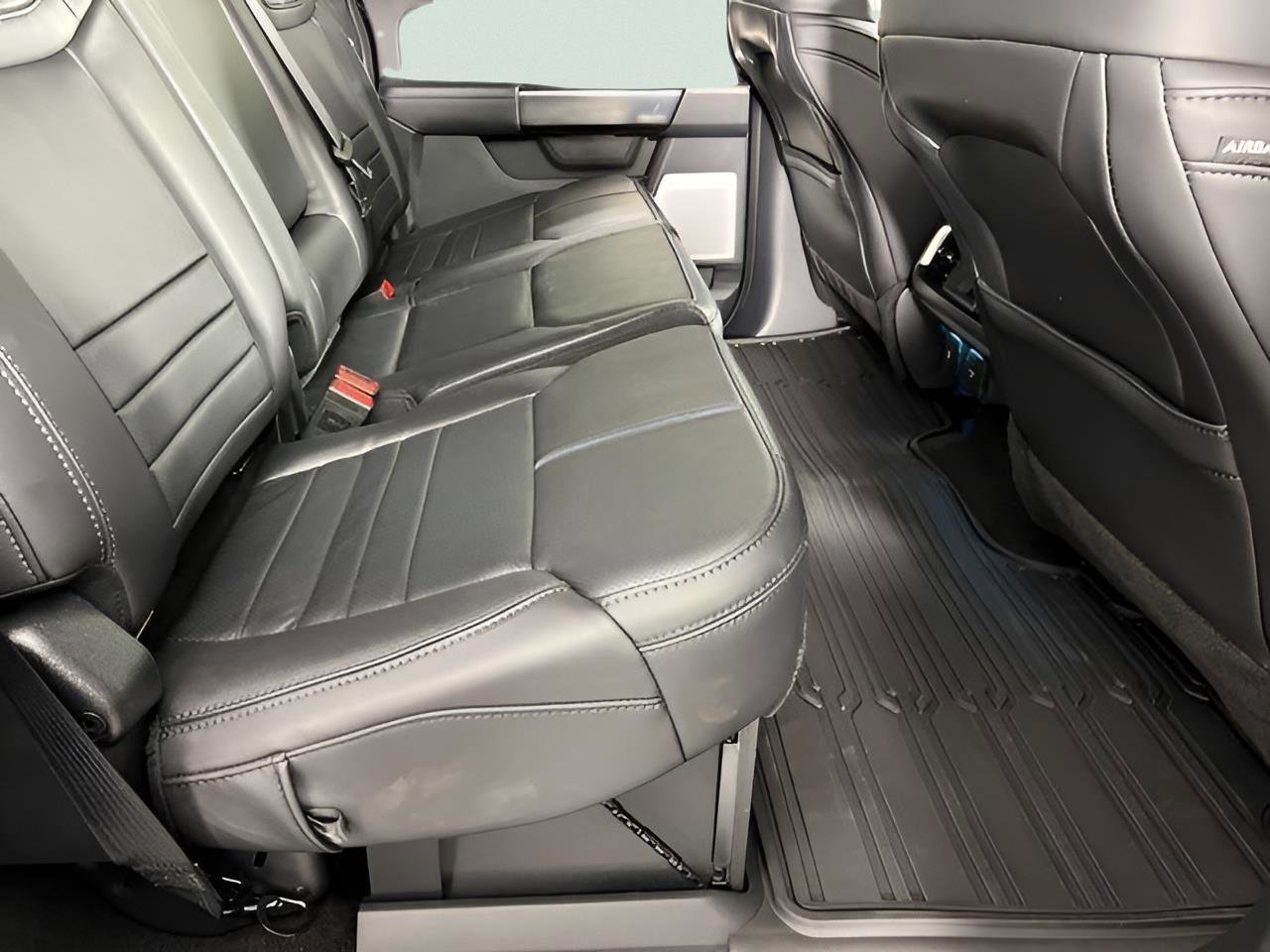 Used 2025 Ford F150 Platinum w/ Equipment Group 702A High image 24