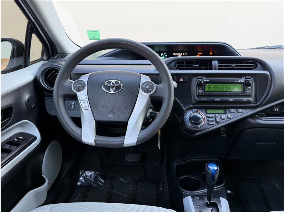 Used 2014 Toyota Prius C One image 15