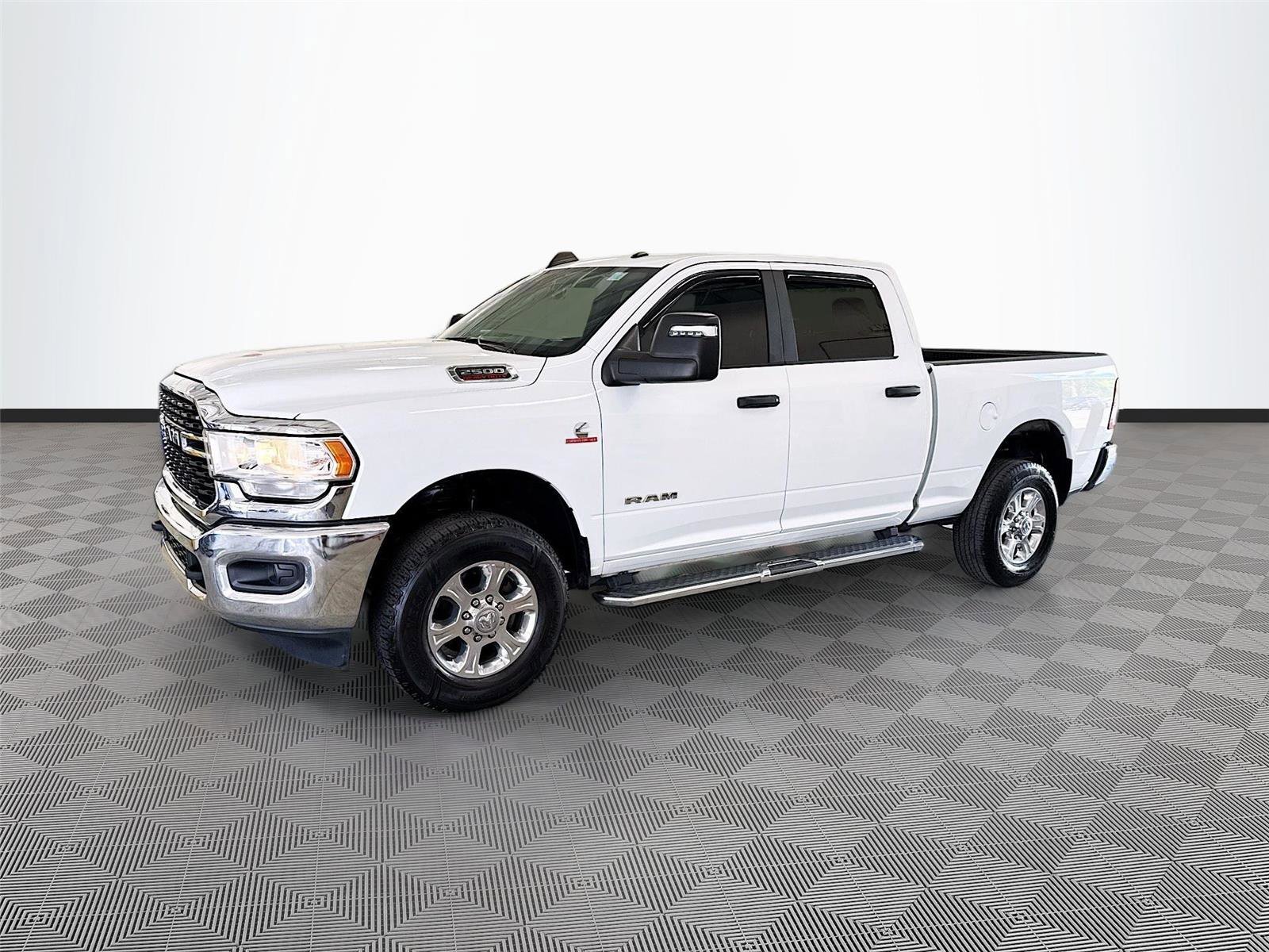 Used 2024 RAM 2500 Big Horn AWD/4WD image 3