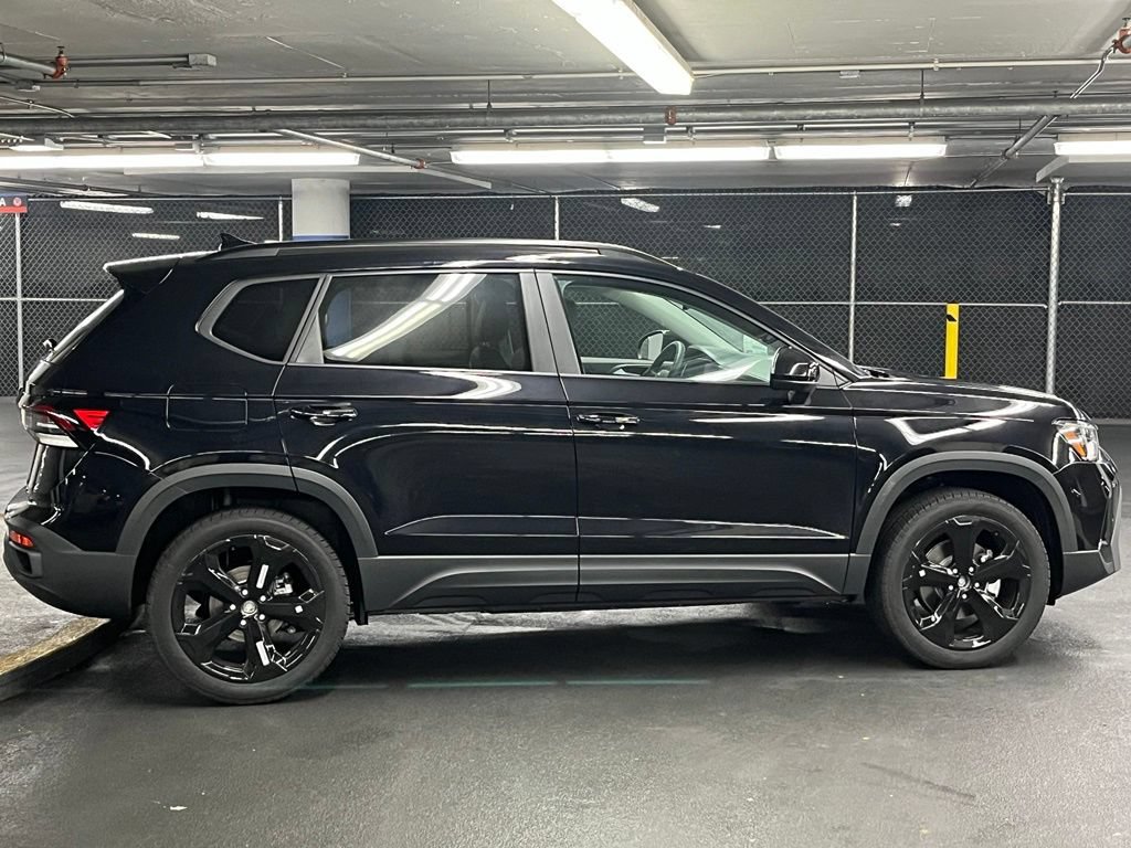 New 2026 Volkswagen Taos SE AWD/4WD image 38