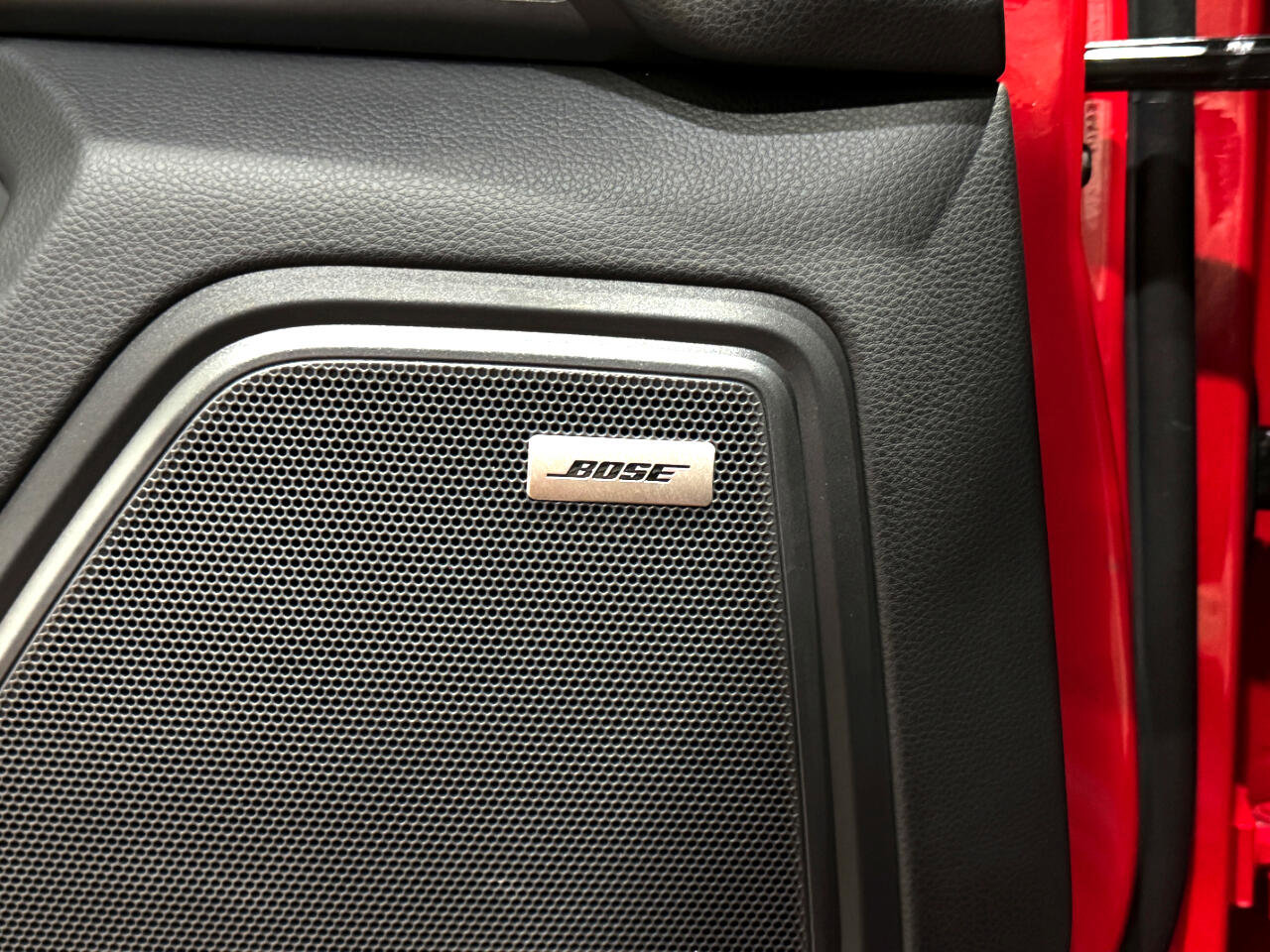 Used 2023 Porsche Macan image 42