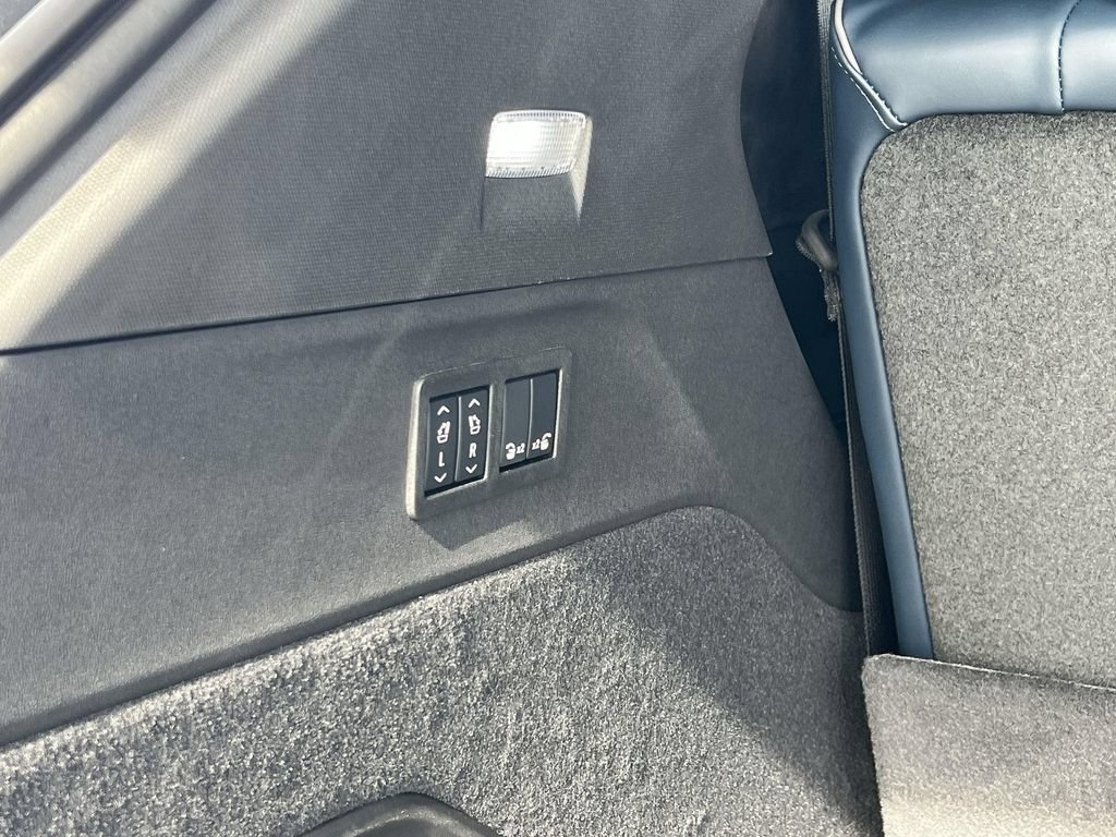 New 2025 Cadillac Escalade IQ Luxury 2 AWD/4WD image 32