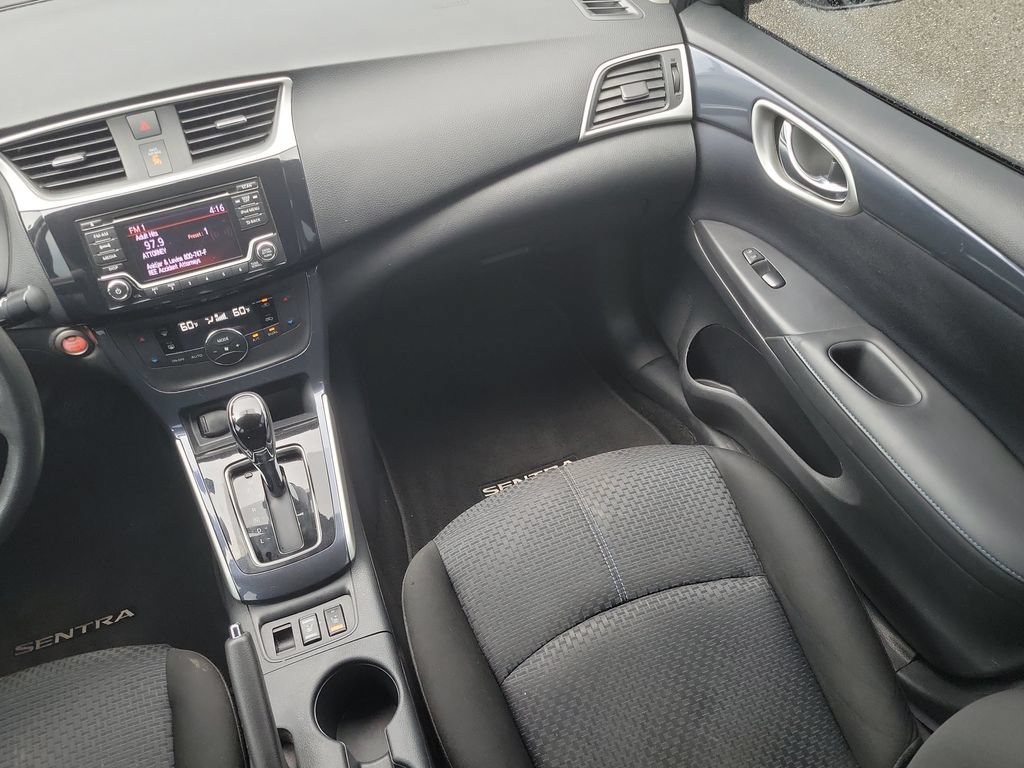 Used 2018 Nissan Sentra SR w/ SR Midnight Edition Package FWD image 20