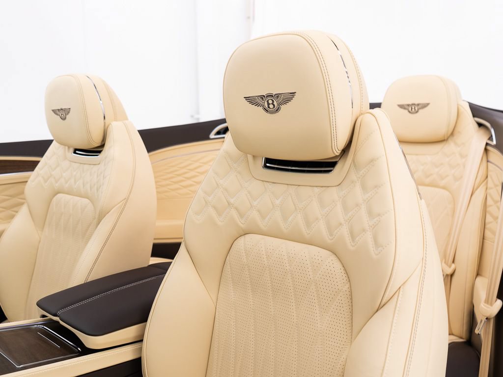 New 2026 Bentley Continental GT Azure AWD/4WD image 24