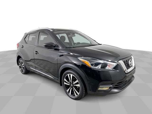 Used 2020 Nissan Kicks SR FWD image 2