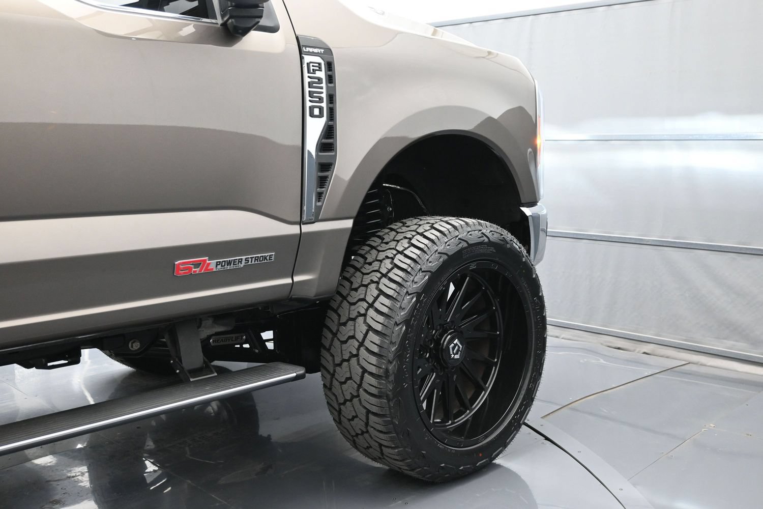 Used 2023 Ford F250 Lariat w/ Lariat Ultimate Package AWD/4WD image 49