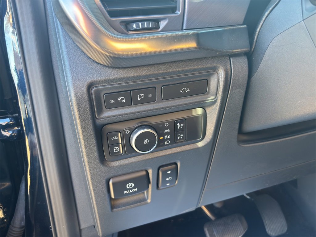 Certified 2021 Ford F150 Platinum w/ Equipment Group 701A High image 14