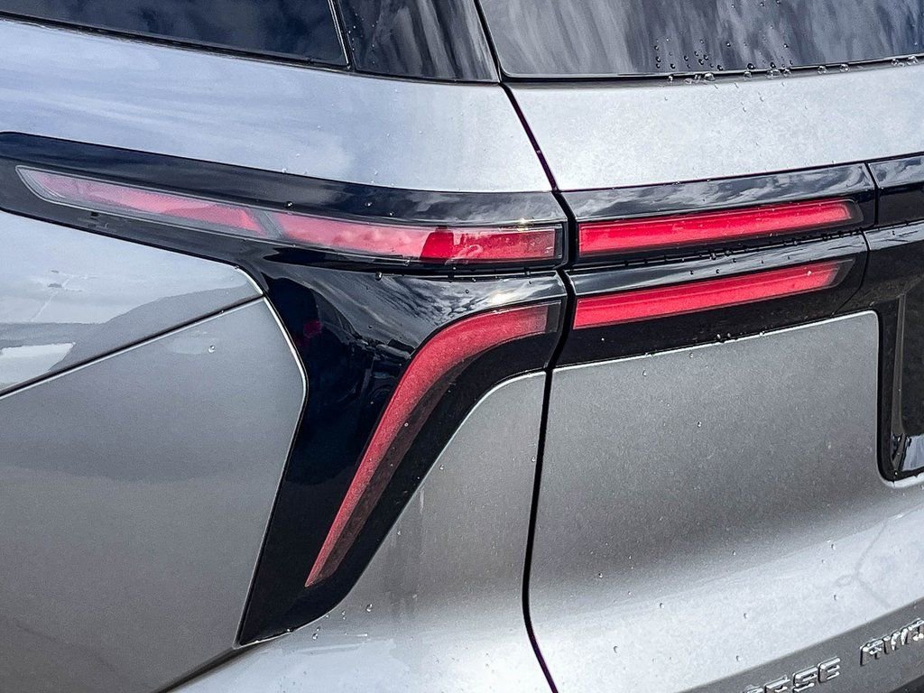 New 2026 Chevrolet Traverse LT w/ Enhanced Driving Package image 8