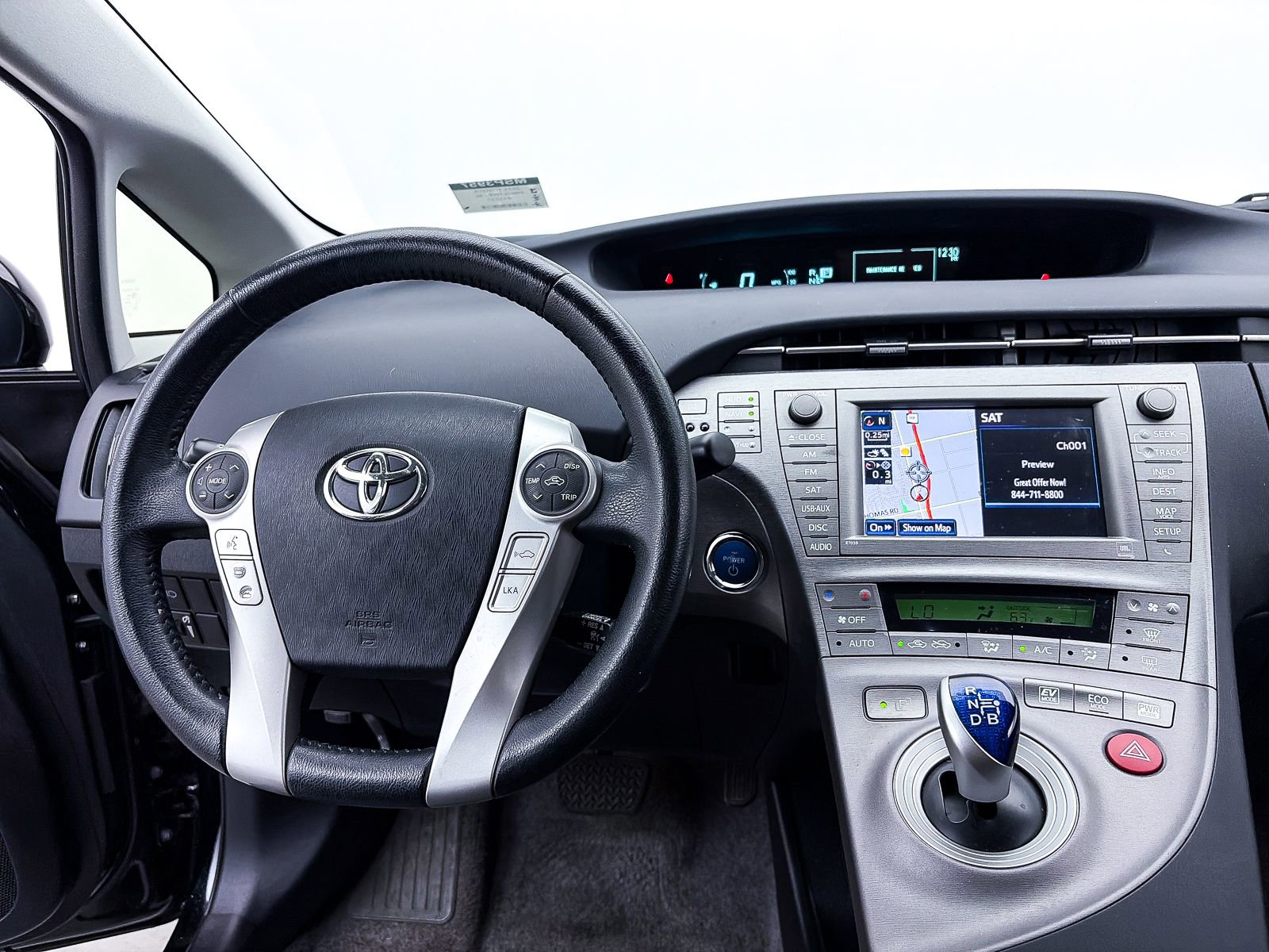 Used 2015 Toyota Prius Five w/ Advanced Technology Package FWD image 3