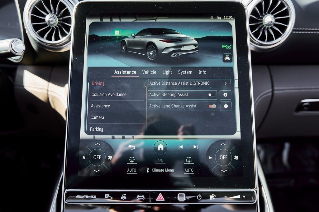 Used 2023 Mercedes-Benz SL 63 AMG 4MATIC image 65