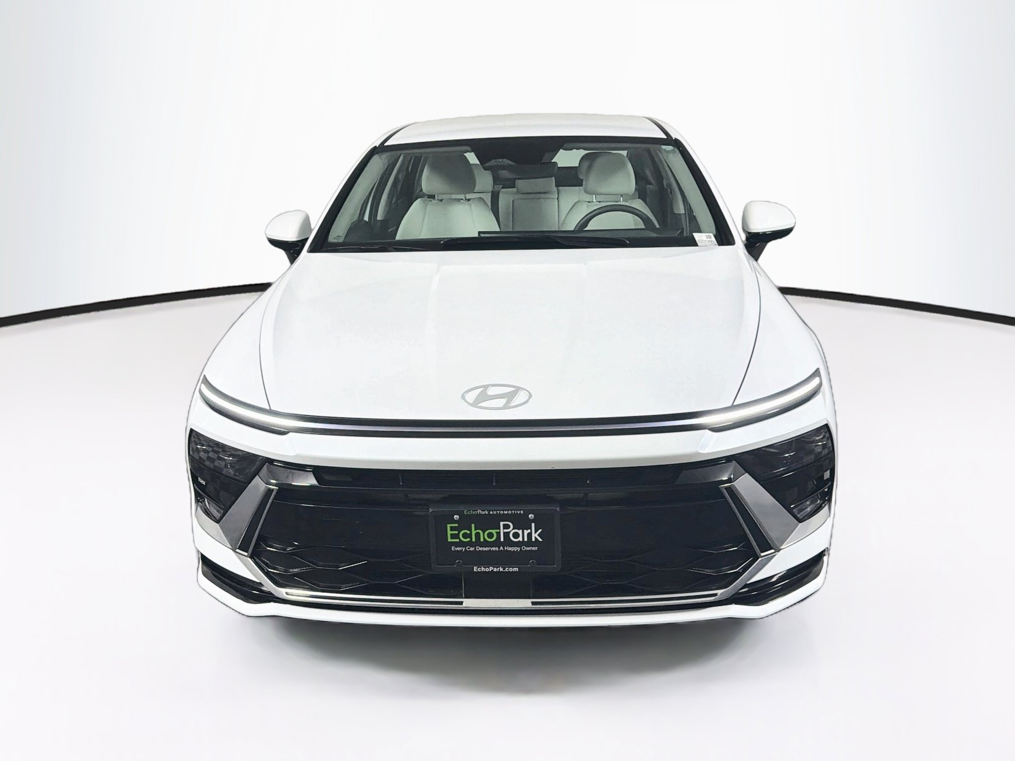 Used 2025 Hyundai Sonata SEL FWD image 2
