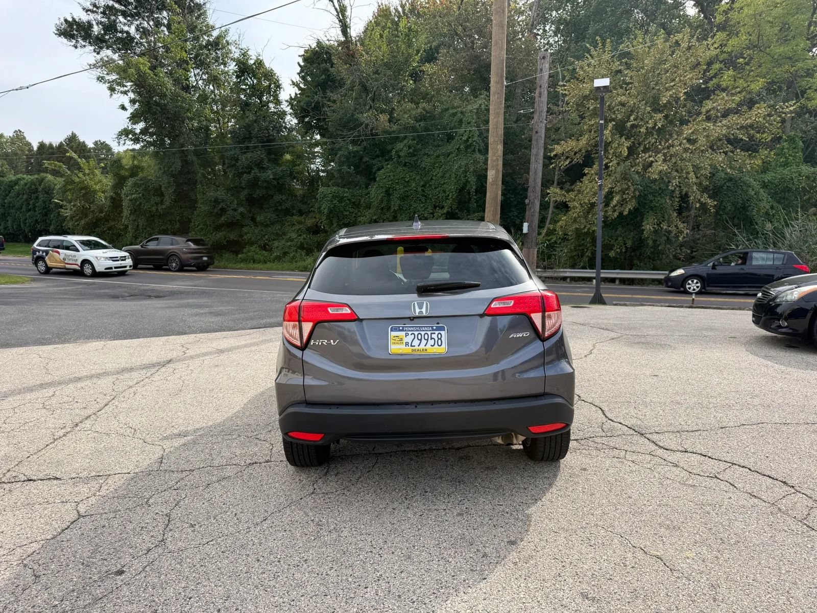 Used 2018 Honda HR-V EX image 6