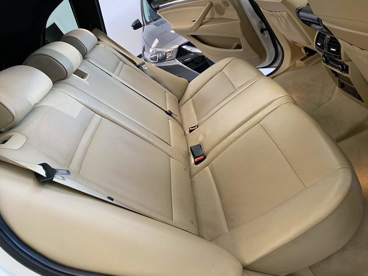 Used 2010 BMW X5 xDrive30i image 26