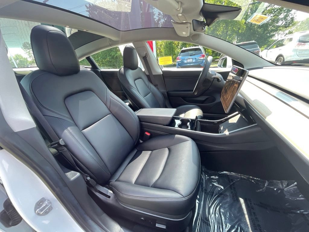 Used 2020 Tesla Model 3 Long Range AWD/4WD image 19