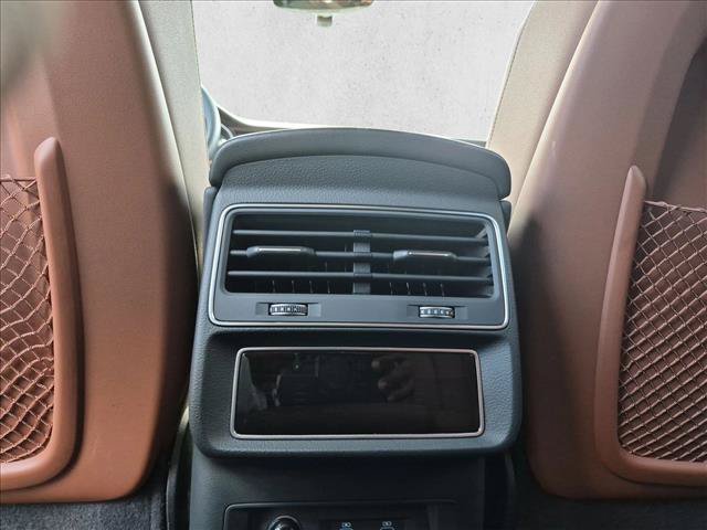 Used 2025 Audi Q8 Premium Plus AWD/4WD image 17