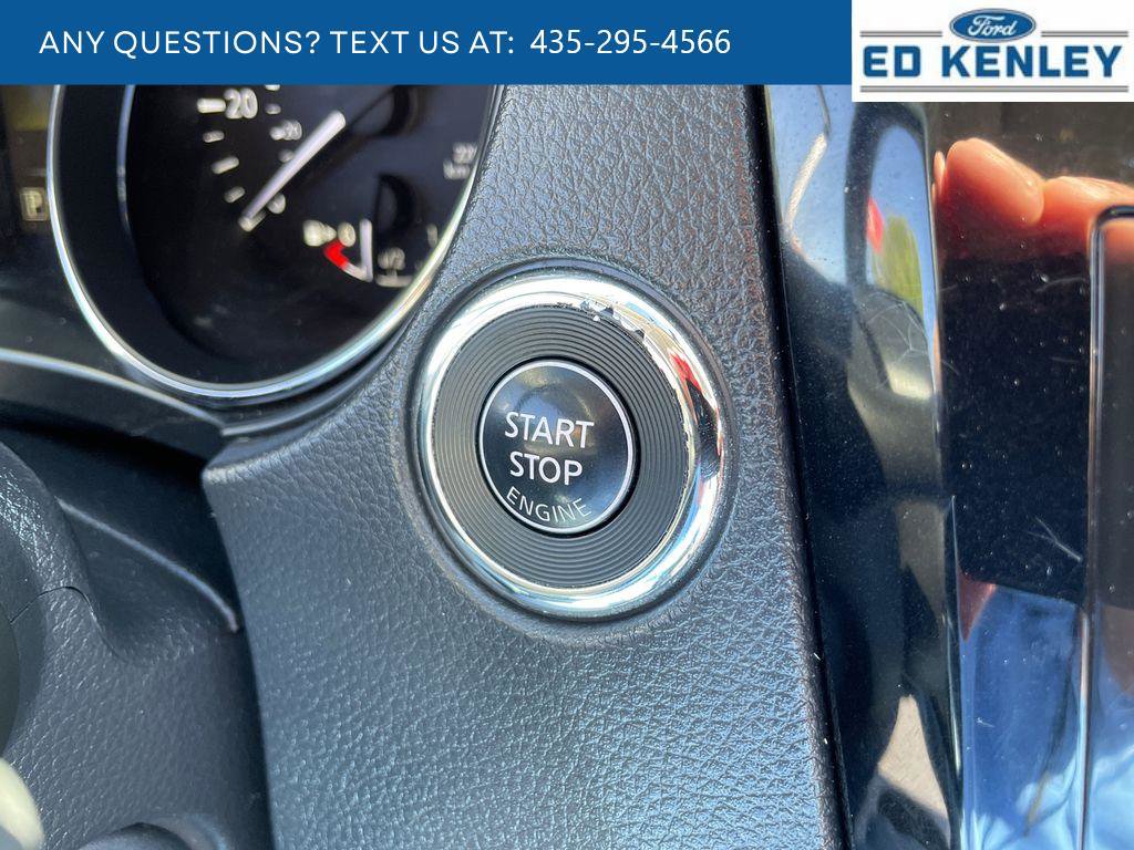 Used 2015 Nissan Rogue SV AWD/4WD image 9