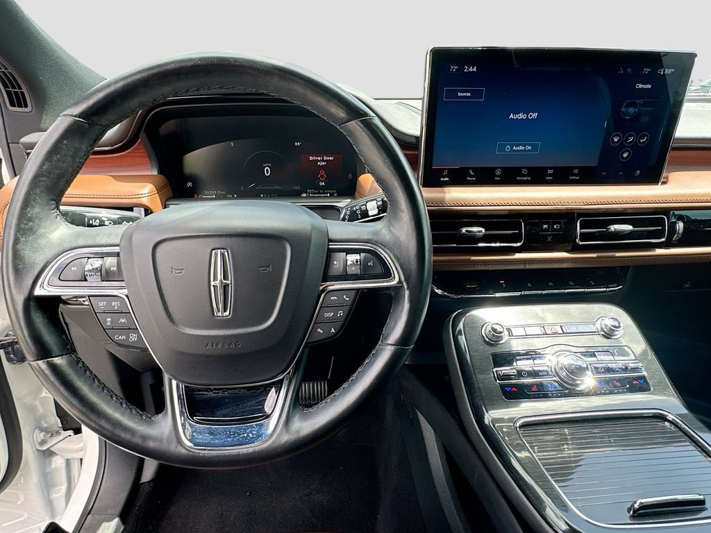 Used 2023 Lincoln Nautilus Reserve w/ Equipment Group 201A AWD/4WD image 12