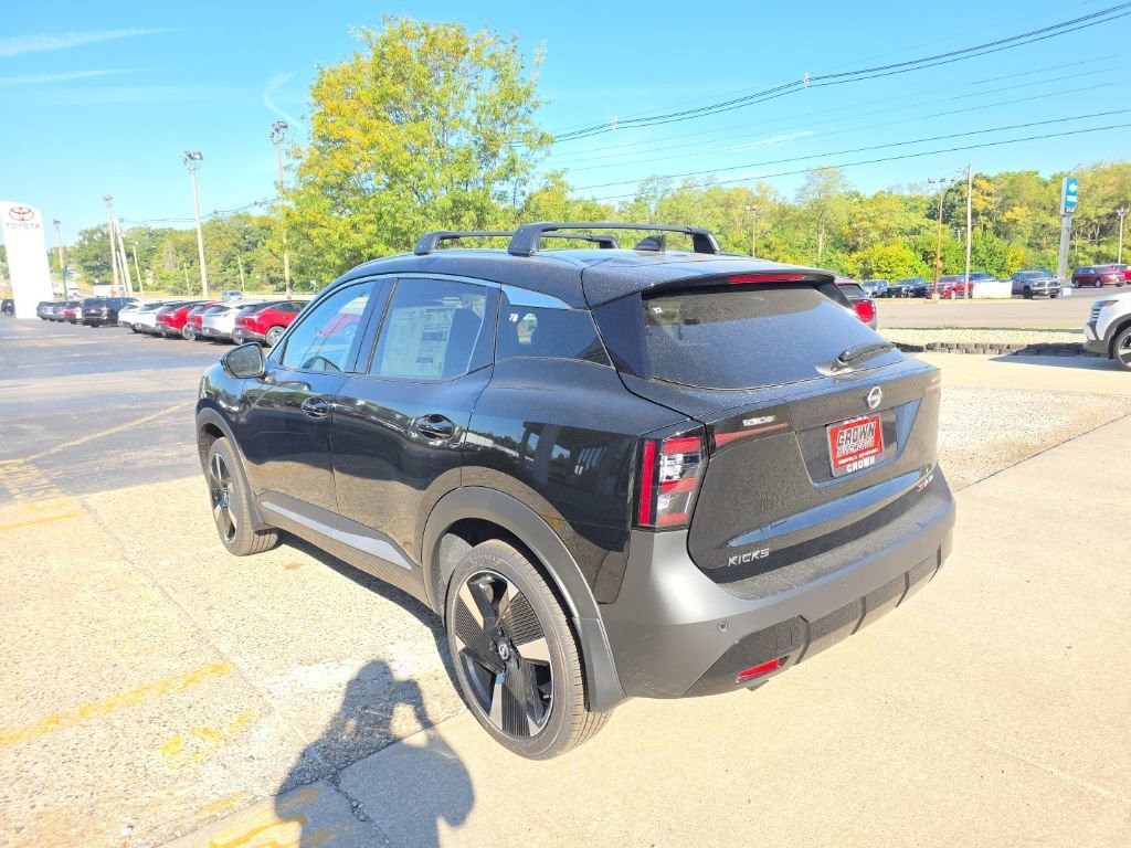 New 2026 Nissan Kicks SR w/ SR Premium Package AWD/4WD image 7