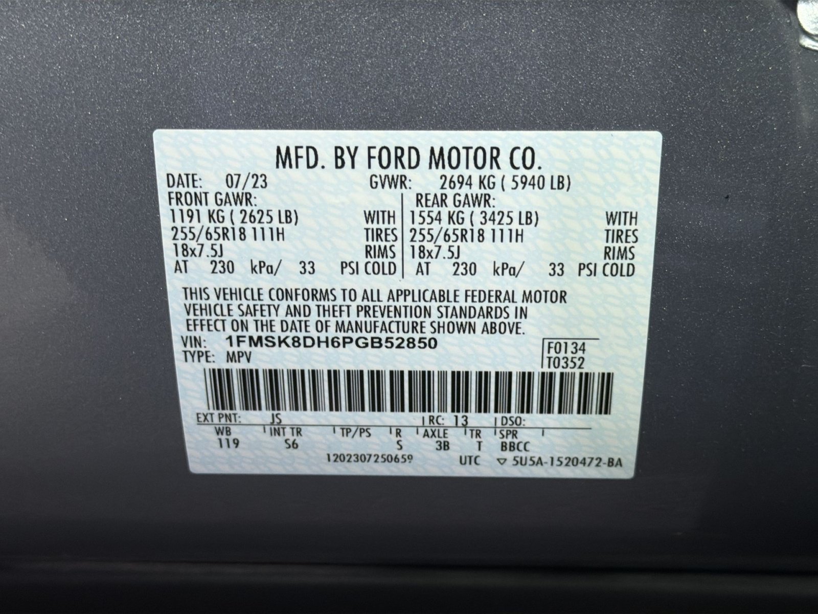 Used 2023 Ford Explorer XLT w/ Equipment Group 202A AWD/4WD image 40