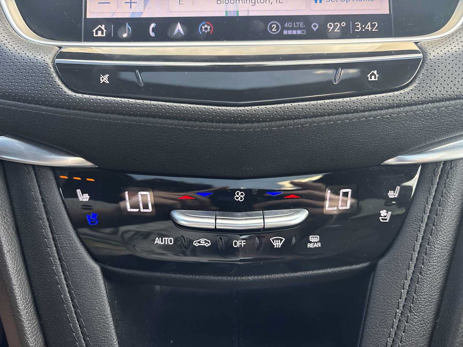 Certified 2025 Cadillac XT5 Sportv w/ Technology Package AWD/4WD image 19