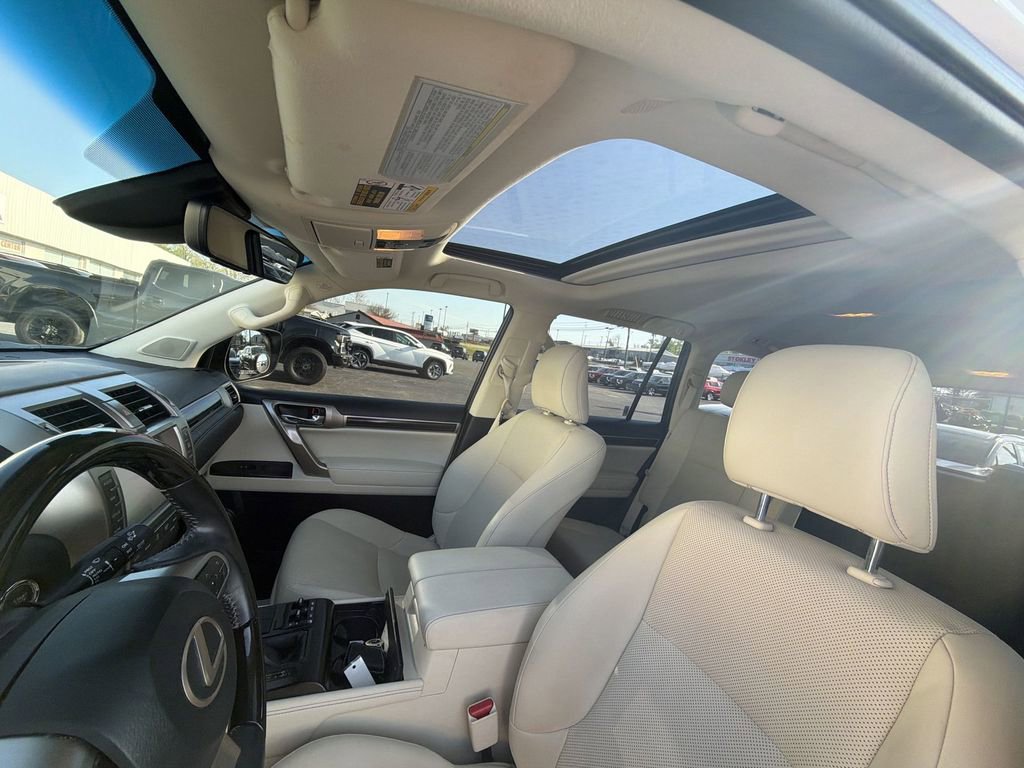 Used 2020 Lexus GX 460 Premium AWD/4WD image 22