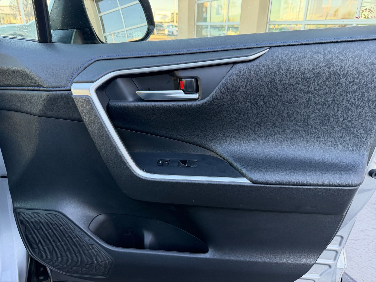 Used 2020 Toyota RAV4 XSE image 16