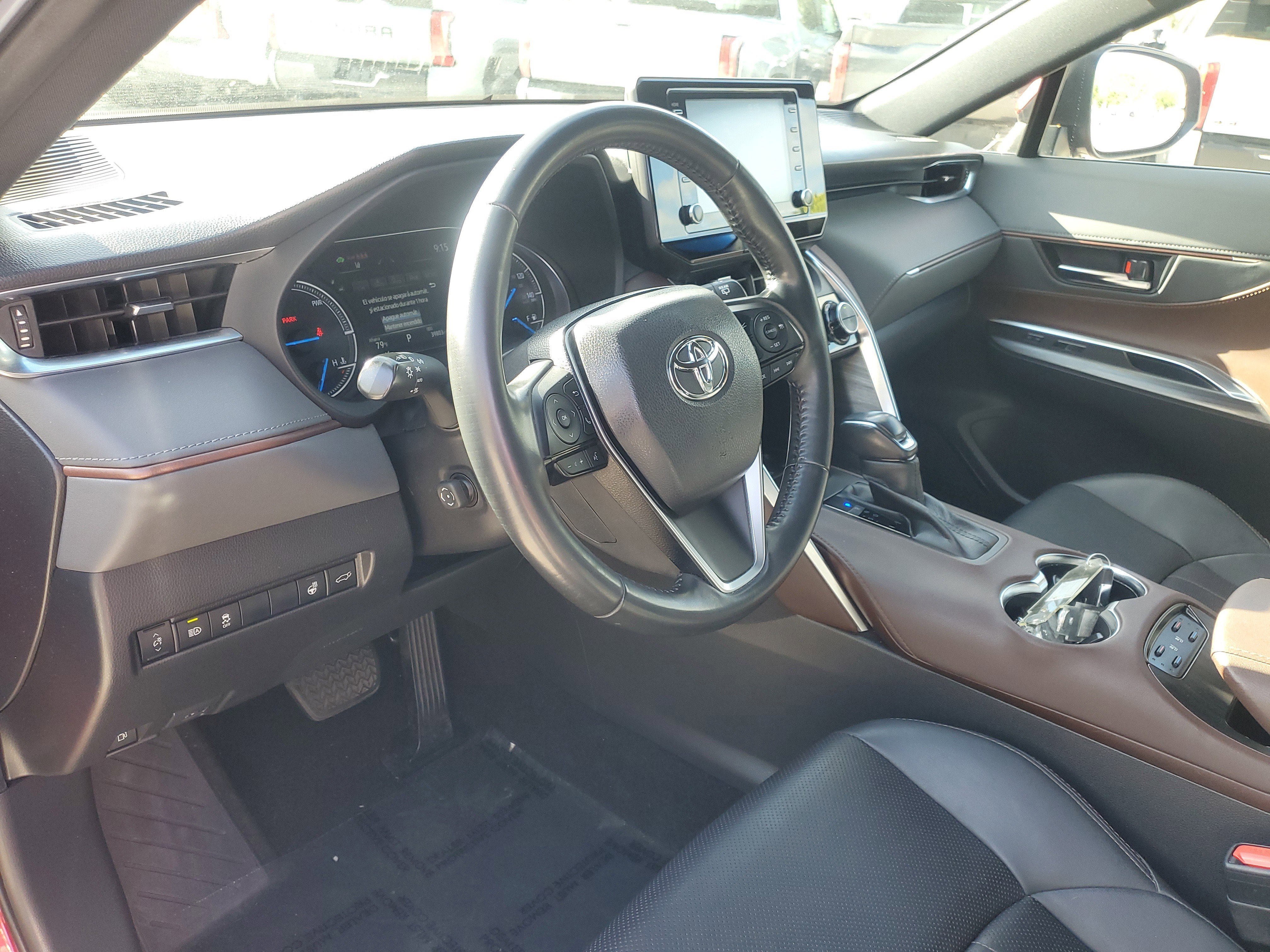 Certified 2021 Toyota Venza XLE w/ Softex Package AWD/4WD image 17