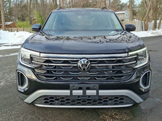 Certified 2025 Volkswagen Atlas Peak Edition SE AWD/4WD image 3