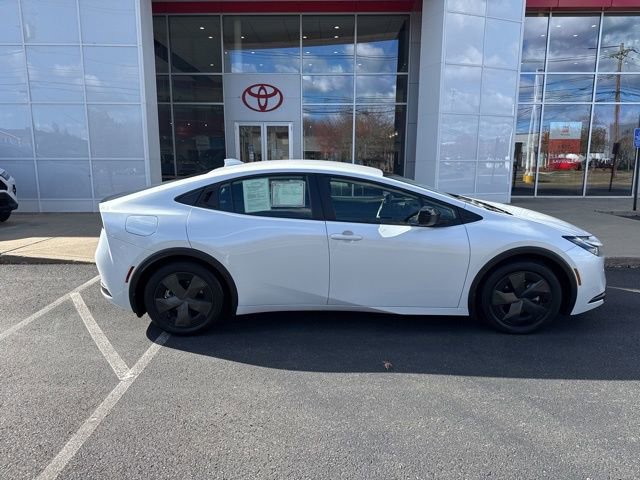Certified 2024 Toyota Prius Prime SE image 9