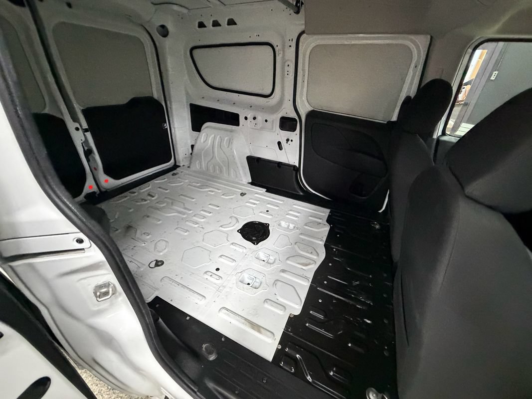 Used 2017 RAM ProMaster City Tradesman w/ Rear Back-up Camera Group FWD image 15