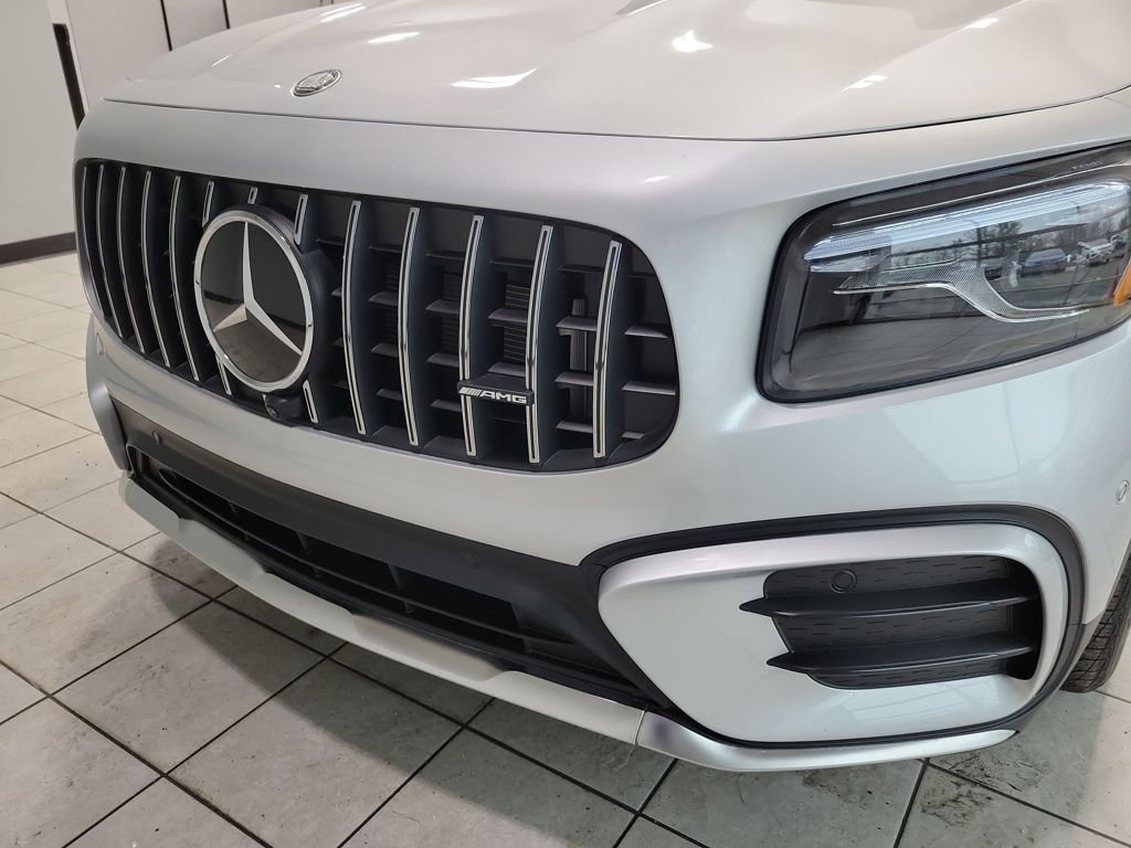 Used 2024 Mercedes-Benz GLB 35 AMG 4MATIC image 32