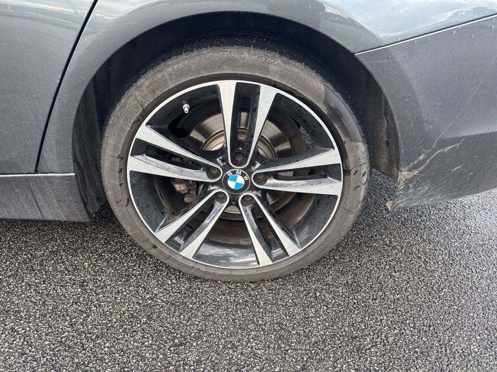 Used 2018 BMW 330e w/ Convenience Package RWD image 6